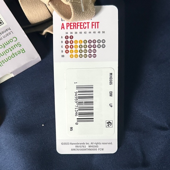 Hanes Wirefree No Show Petals Bra - Tan - Picture 4 of 7